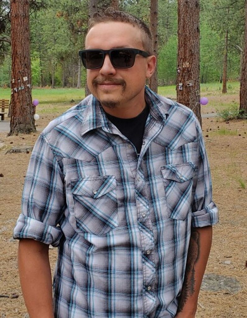 Derrick Lee Olesen Profile Photo