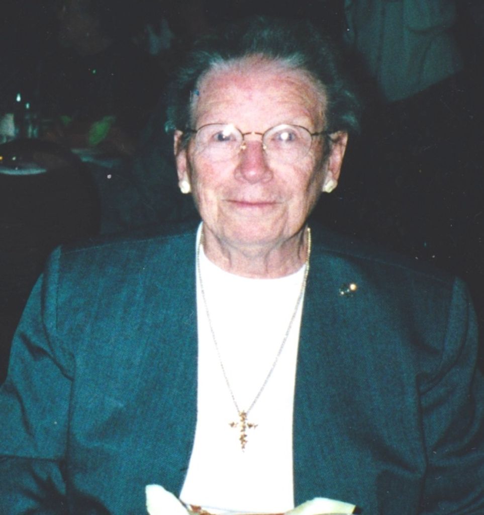 Carolyn Anne (Crompton)  Thomas