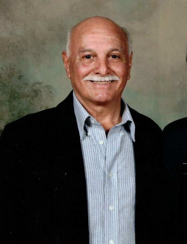 Luis Tena Profile Photo