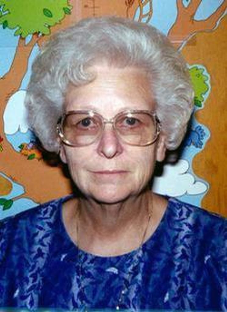Loretta "Joan" Kyle