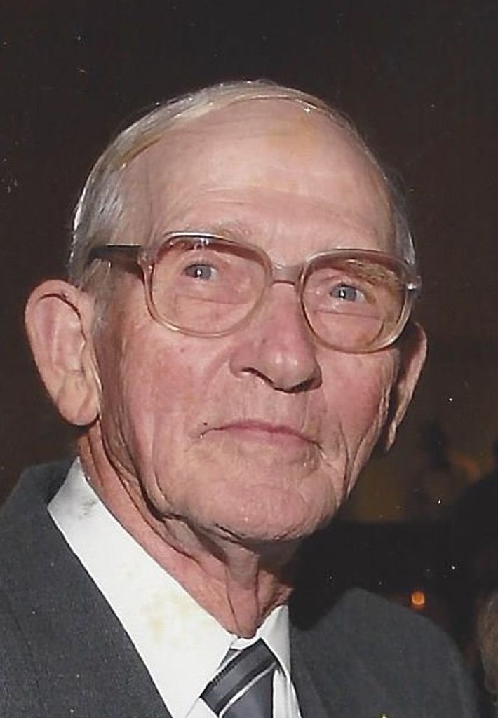 Everett Giles Profile Photo