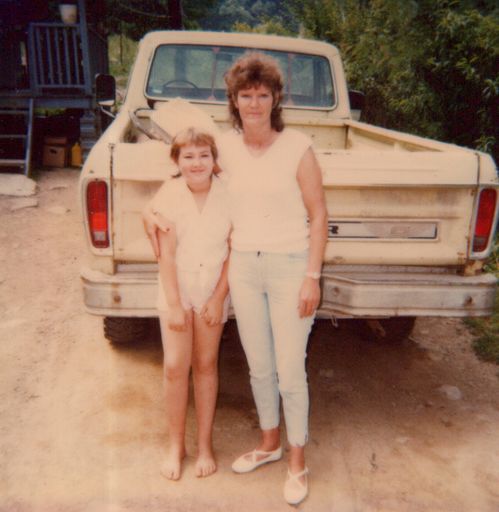 Oma Sue (Holland)  Nantz photo gallery thumbnail 9 of 75