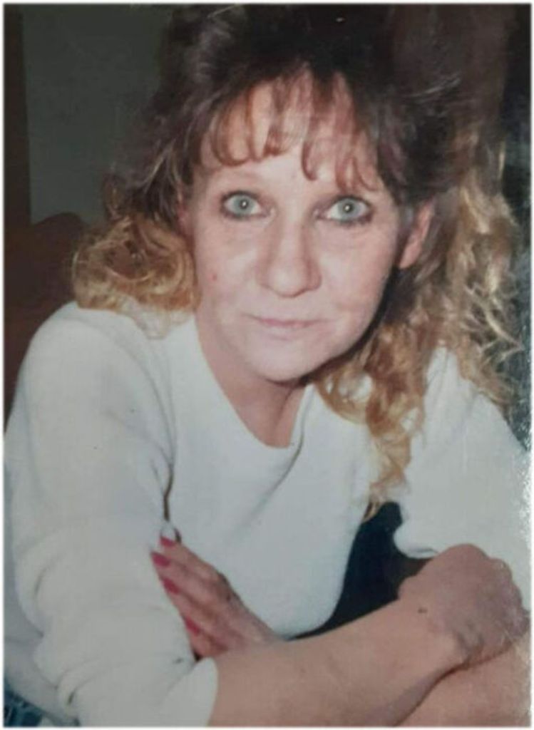 Vicki D. (Secrist)  Young