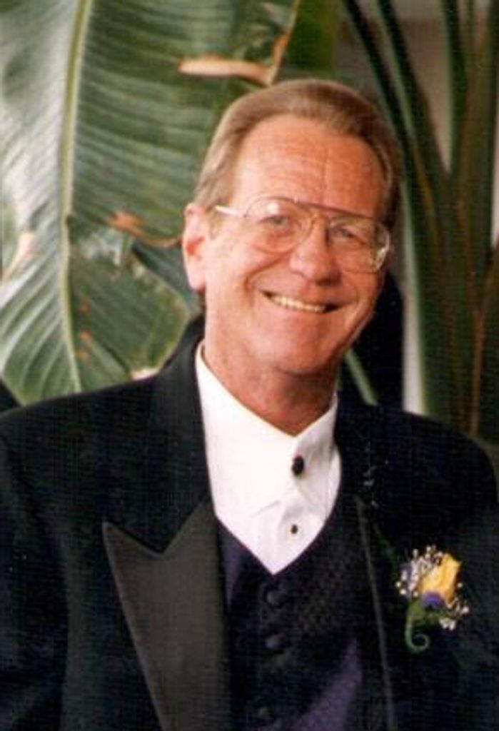 Thomas Phillips Profile Photo