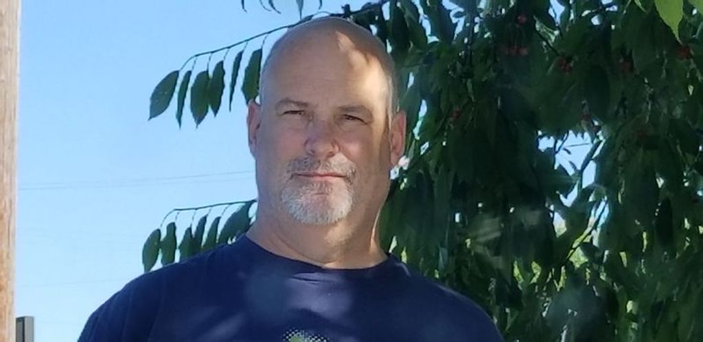 Leonard "Lee" Le Roy Van Dusseldorp Profile Photo