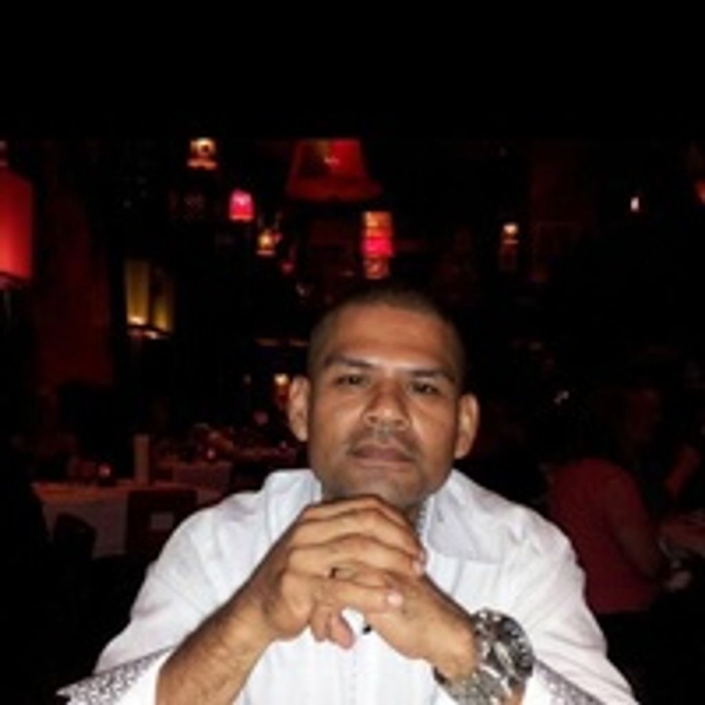 Ismael D Diaz