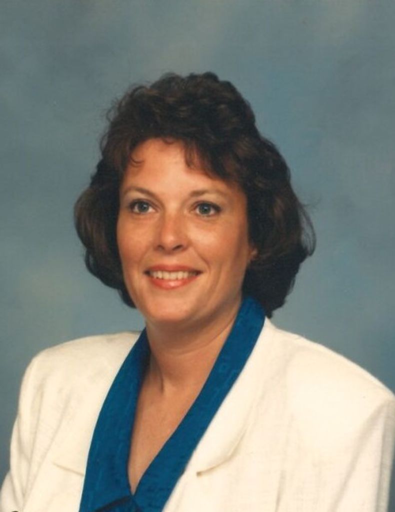 Suellen Smith