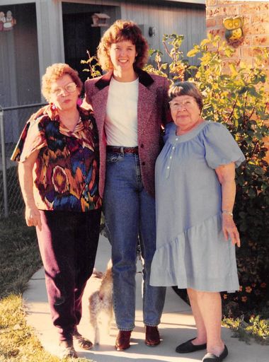 Jeanne Leona Oskins photo gallery thumbnail 53 of 90