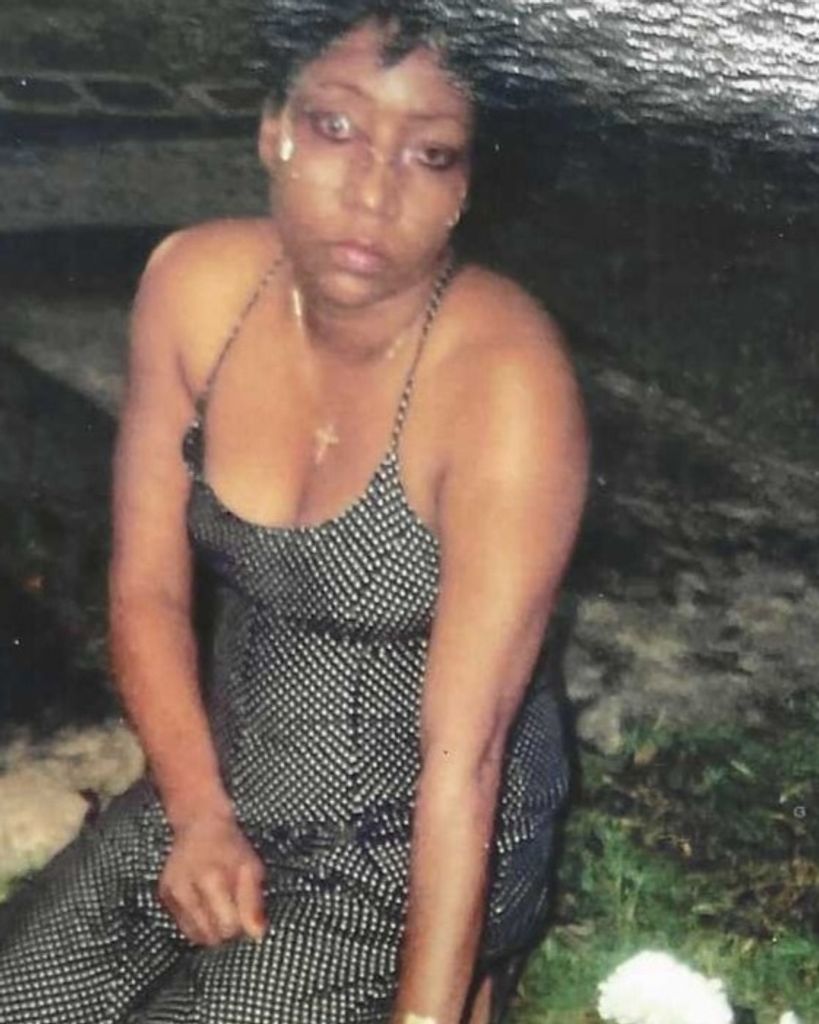 Vivian "BEBE" Donald