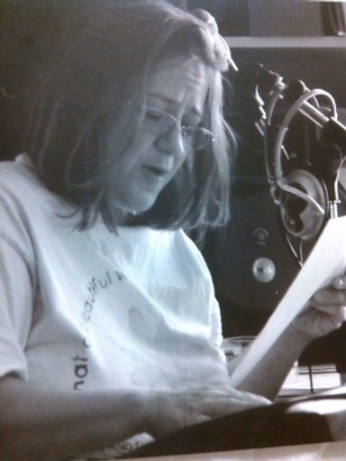 Linda Sue Brandon photo gallery thumbnail 6 of 30