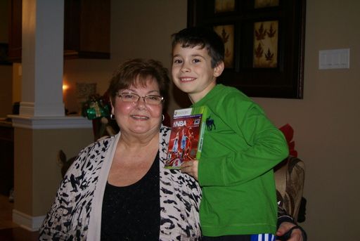 Shirley Kalachnik photo gallery thumbnail 17 of 19