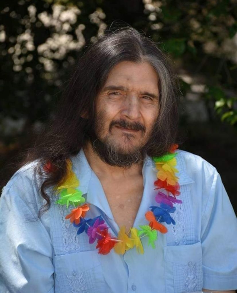 Randy J Uribe