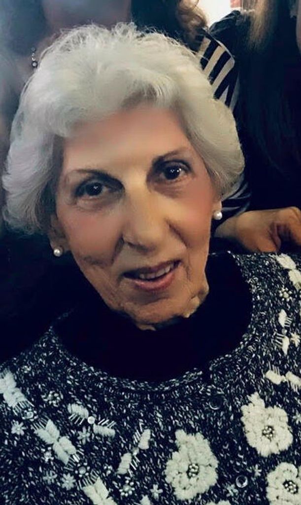 Yvonne Nicola Profile Photo