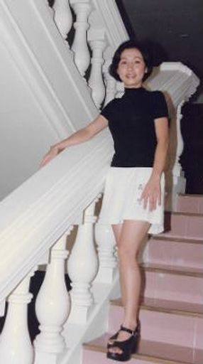 Teresa Lien Cao photo gallery thumbnail 2 of 9