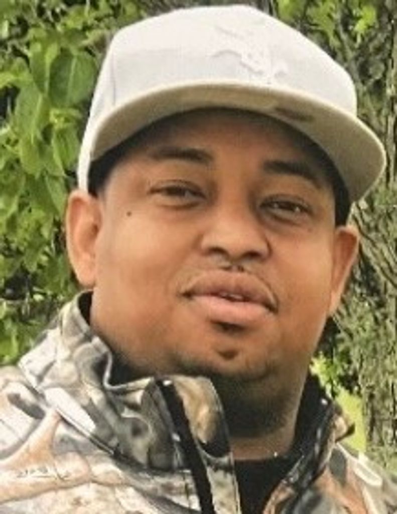 Zacharian Rodriguez Ellington Profile Photo
