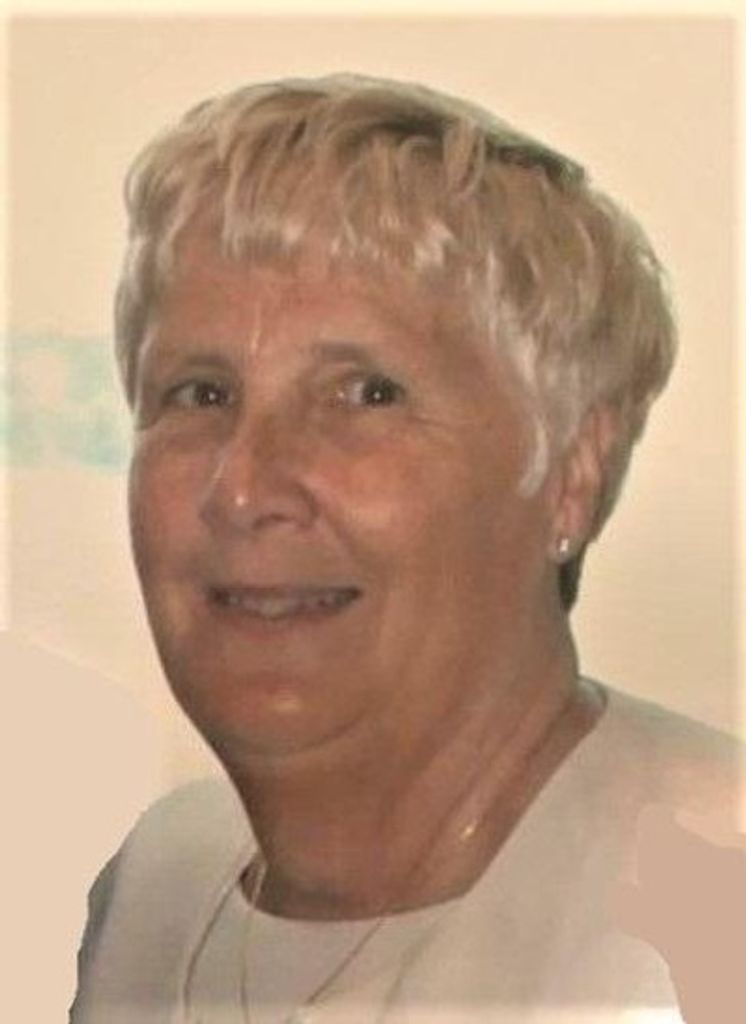 Beverly Davis Vahlstrom Profile Photo