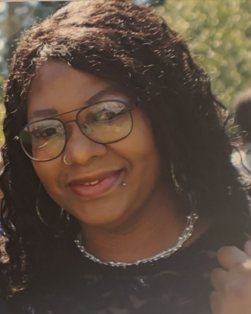 Shavonni Alease Smith-Robinson