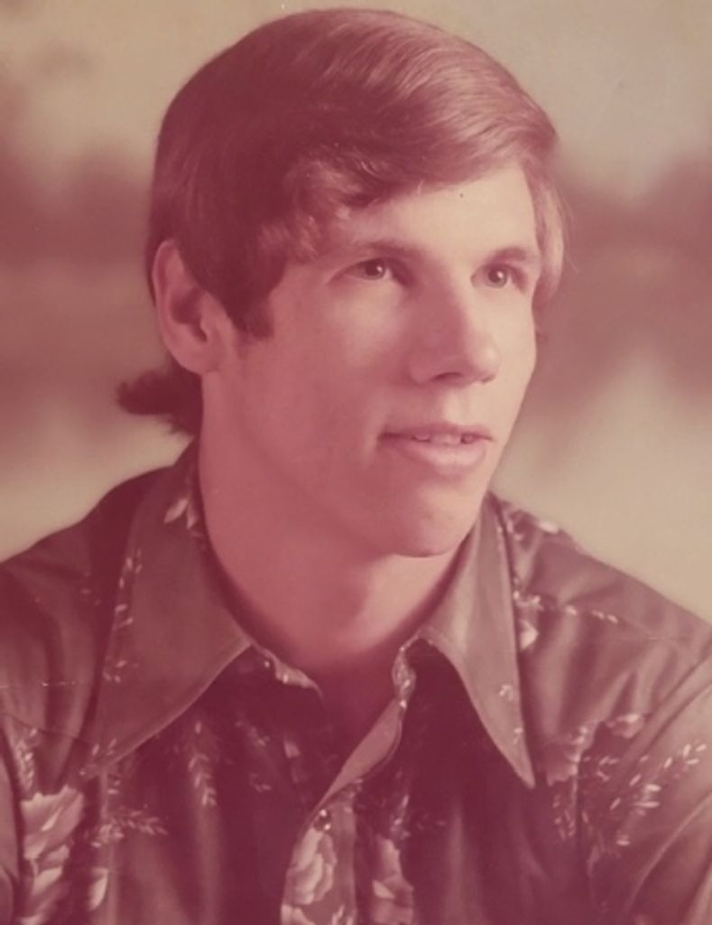 Ricky Lee Hall Profile Photo