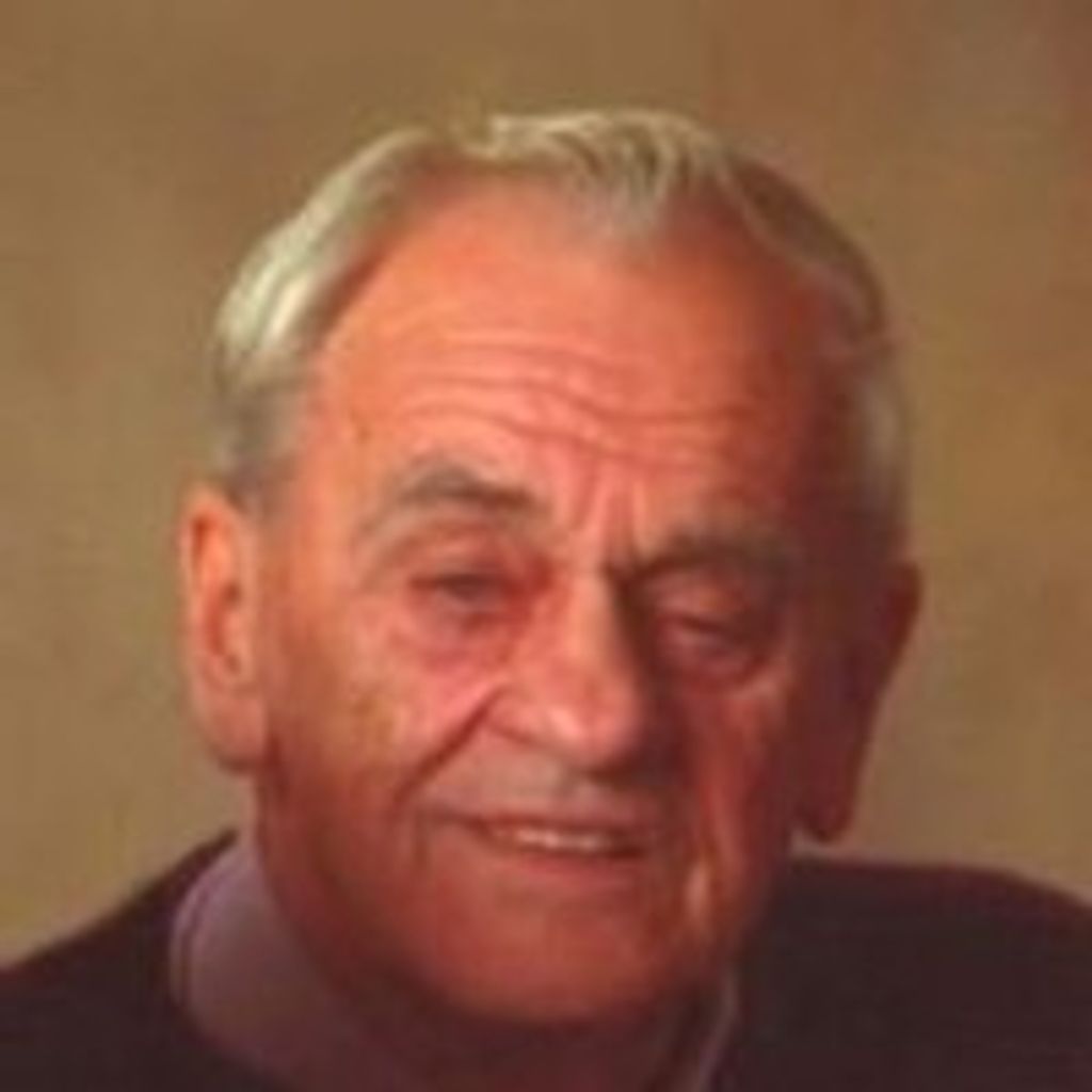 Donald W Holzapfel