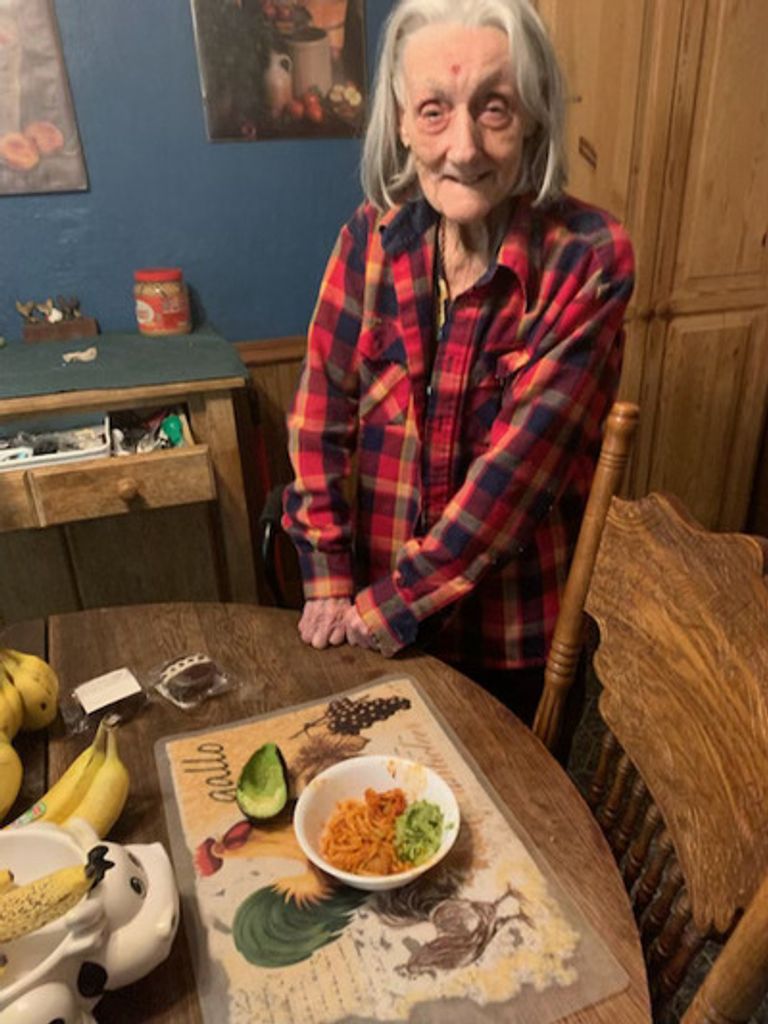 Genevieve Cox Profile Photo