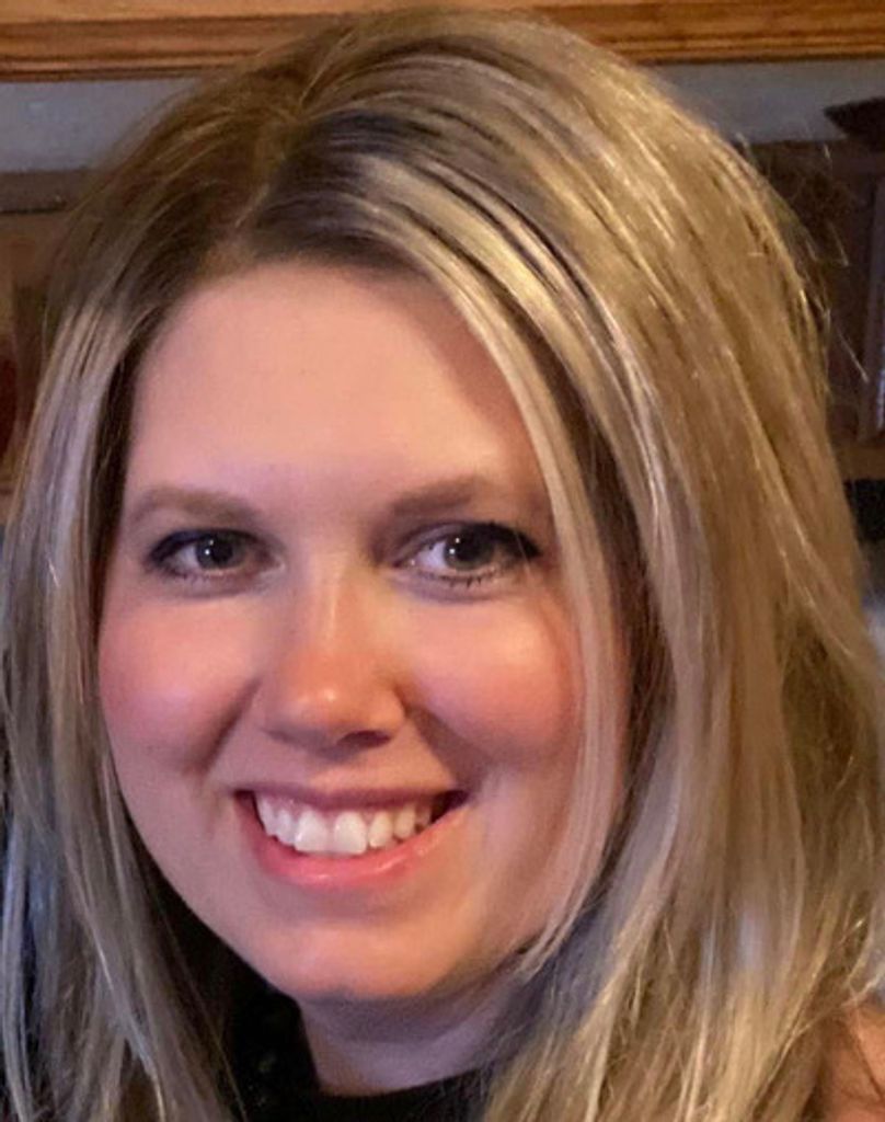 Katie Suzanne Niederwerder Profile Photo