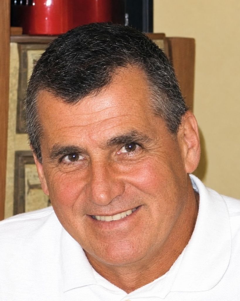 Stephen Thomas Wright Profile Photo