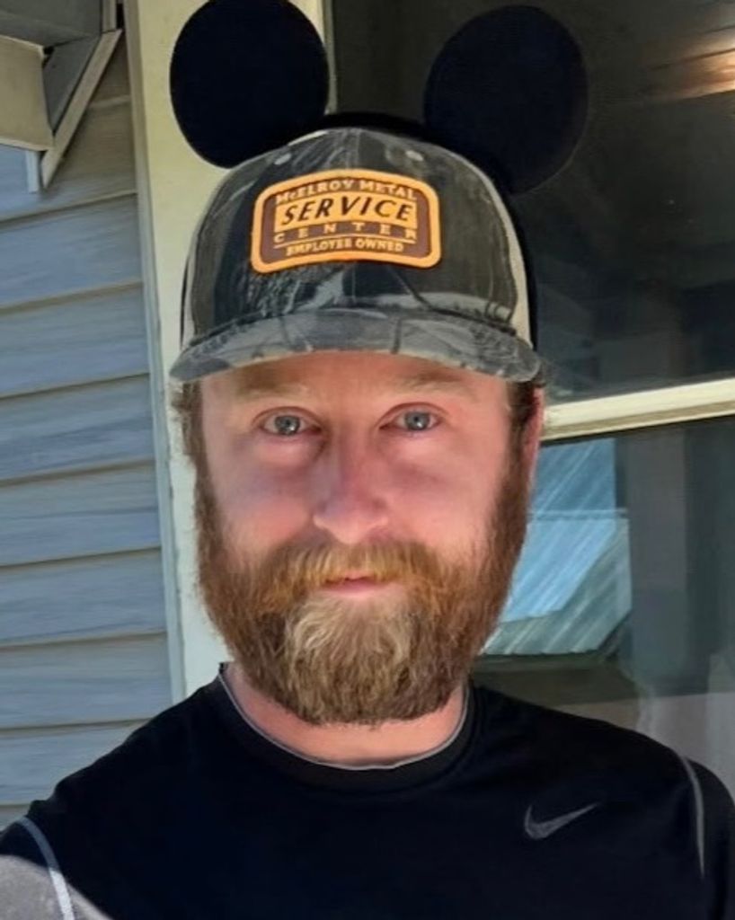 Dylan Gordon Profile Photo