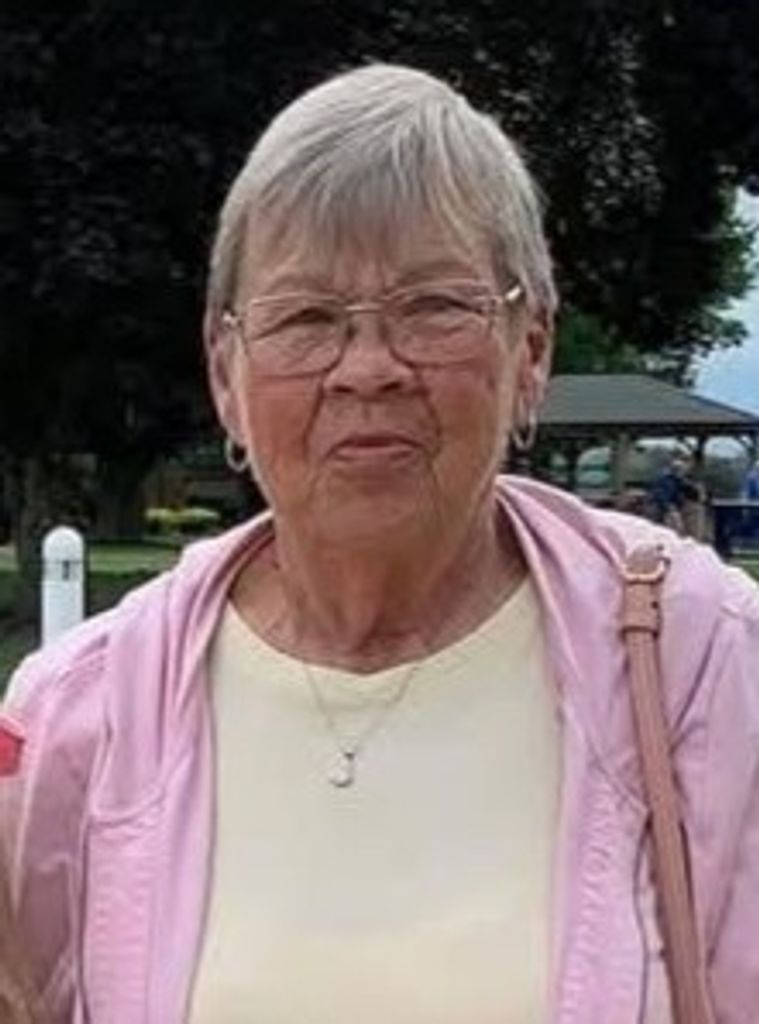 Patricia (Smith)  Vermeire