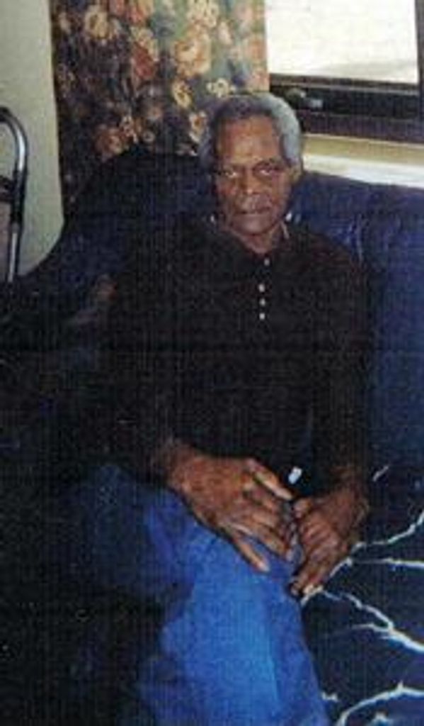 Crumb "June" Smith Jr Profile Photo