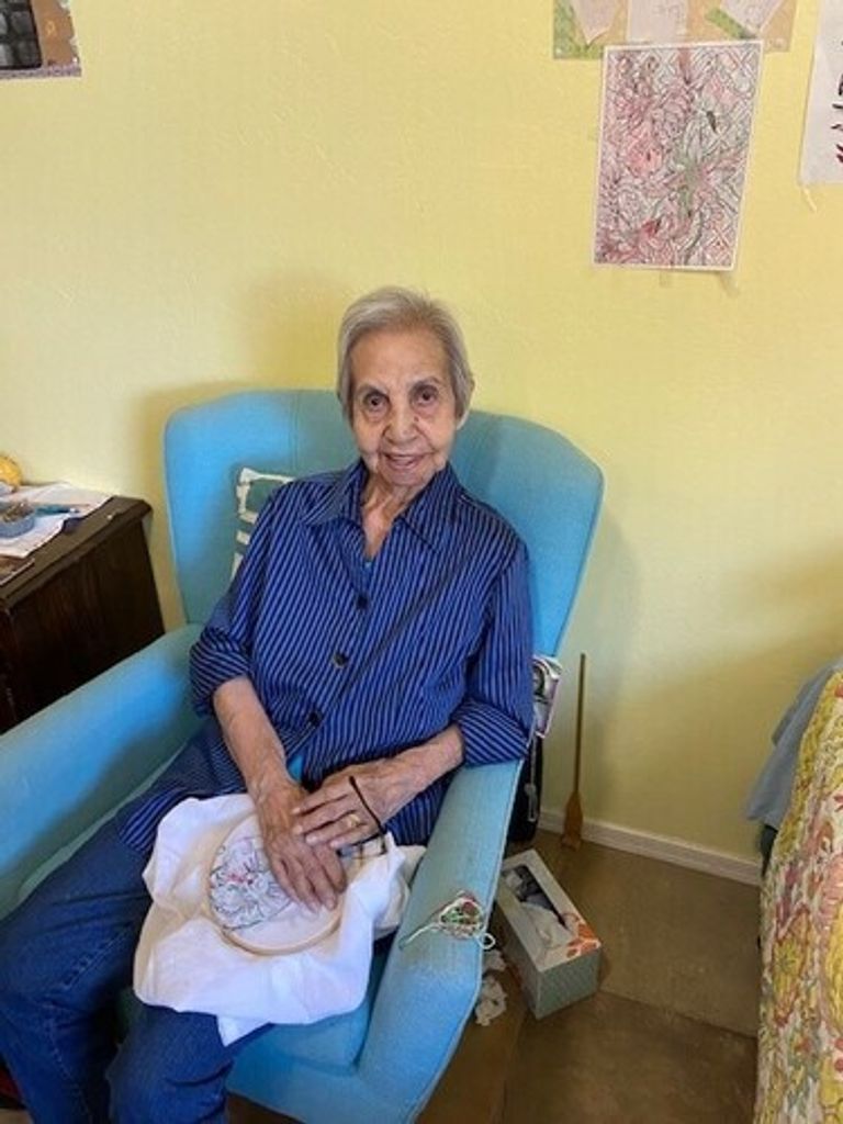 Visenta (Vee) Luna Welch