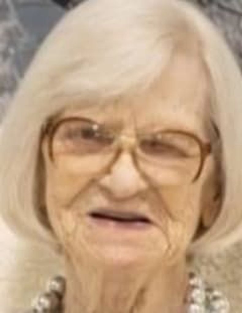 Maxine Hood Profile Photo
