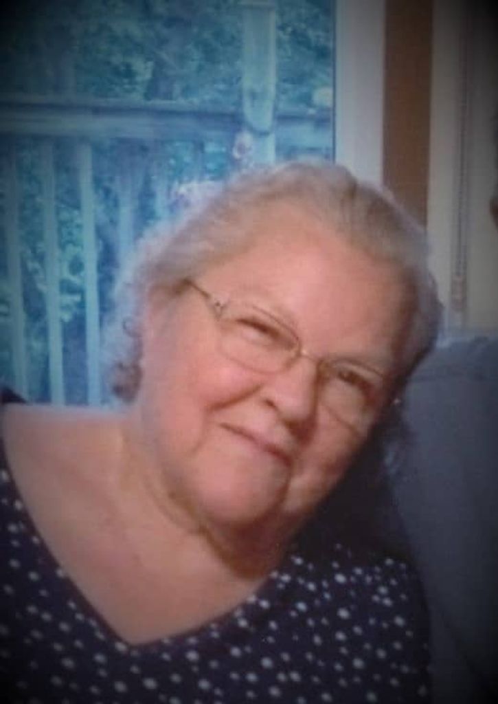 Delaine "Dee" Lowry