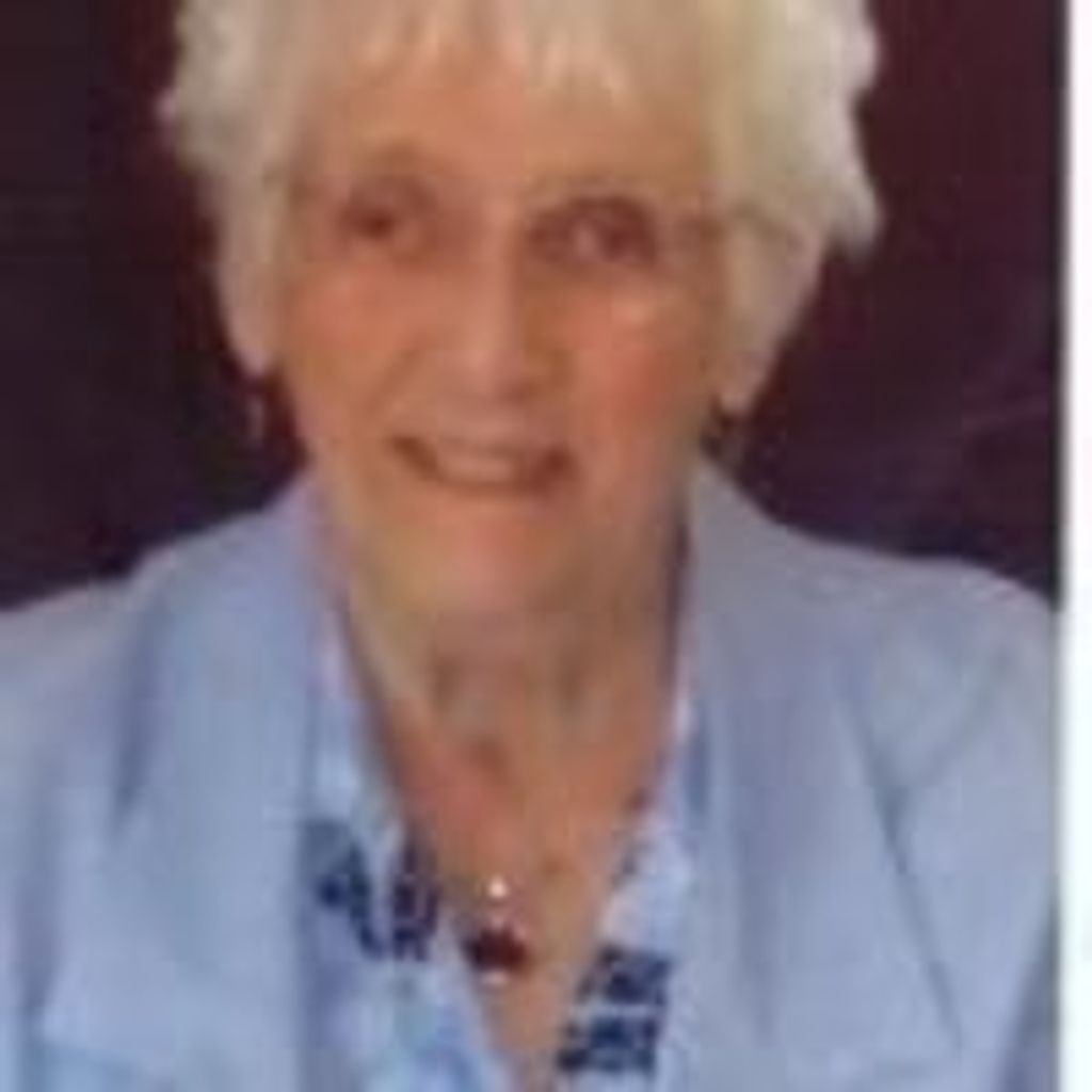 Lillian M Decelle