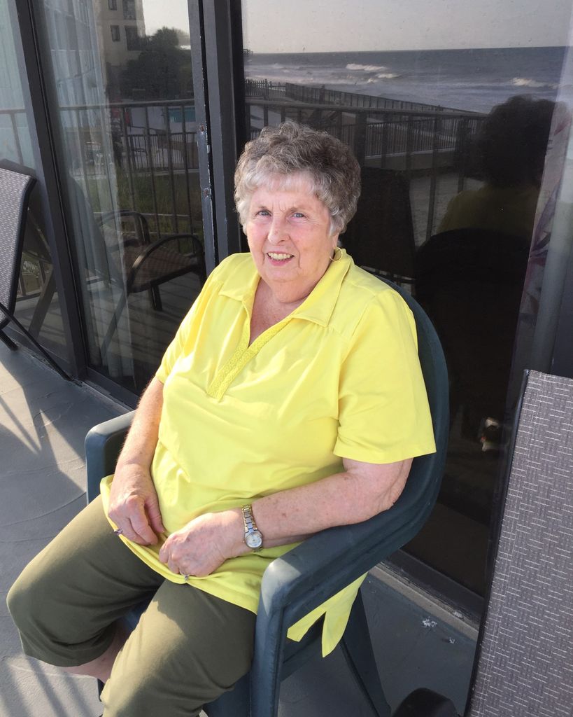 Dorothy Mae Rhoton Qualls Profile Photo