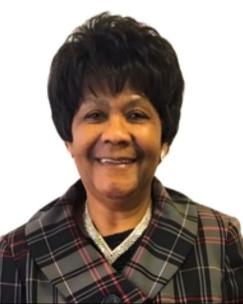 Naomi Torrence Profile Photo