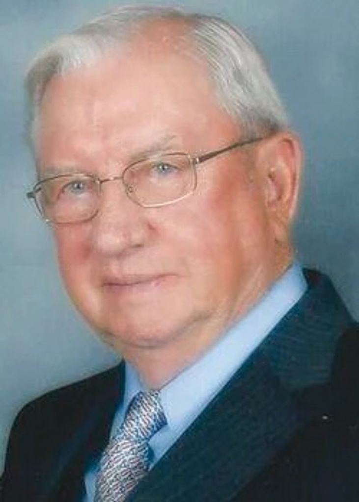 Richard Lee Howell Profile Photo