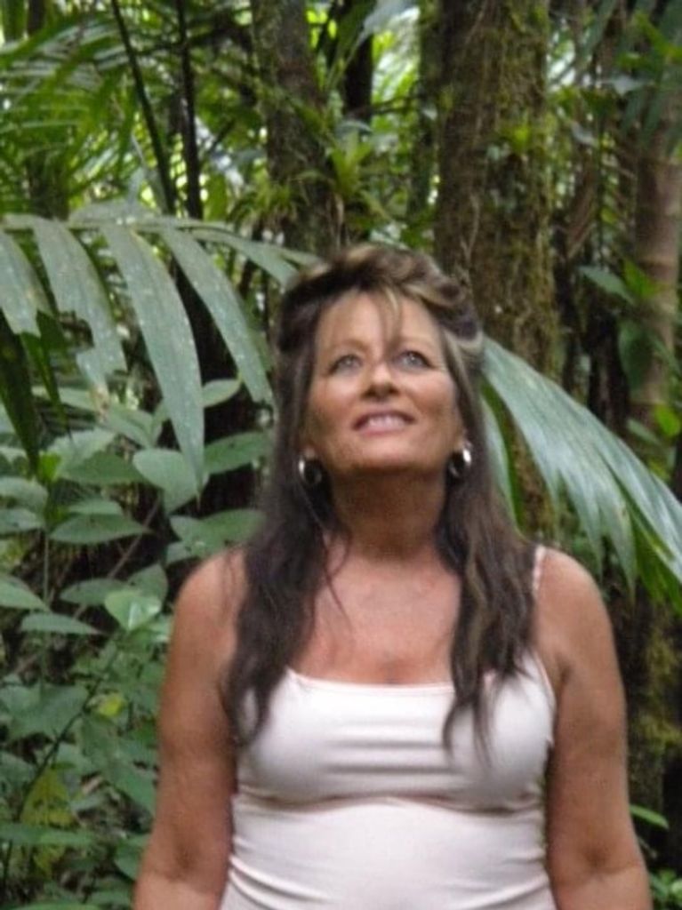 Carol Lucksinger-Hogue Profile Photo