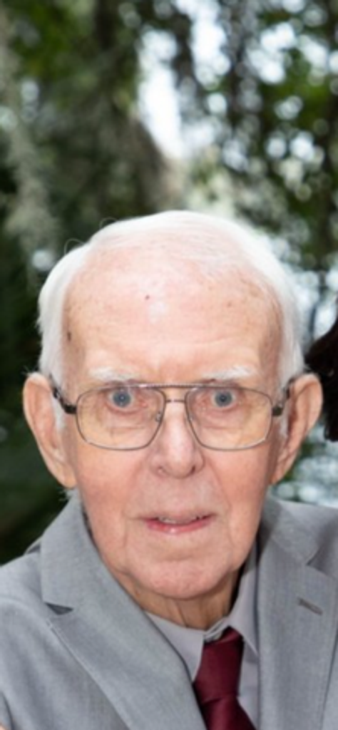 Daniel Mahoney