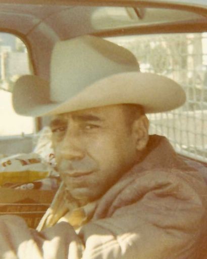 Alfredo Flores's obituary image