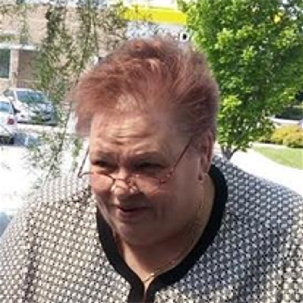 Wanda Sabaturski-Hernandez