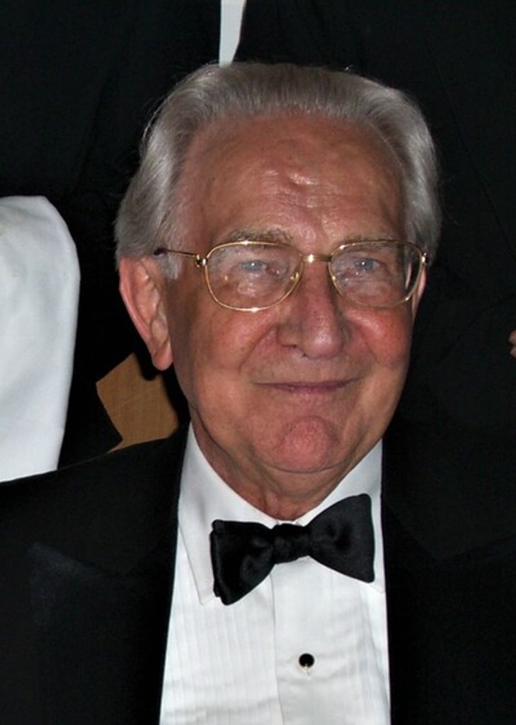 Vinzenz Hofer Profile Photo