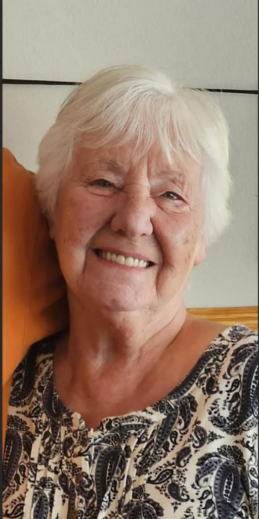 Elaine S. Kurzydlo Profile Photo