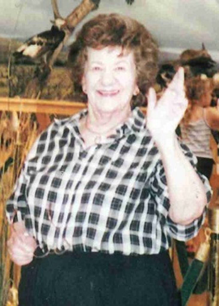 Esther Gentz Profile Photo