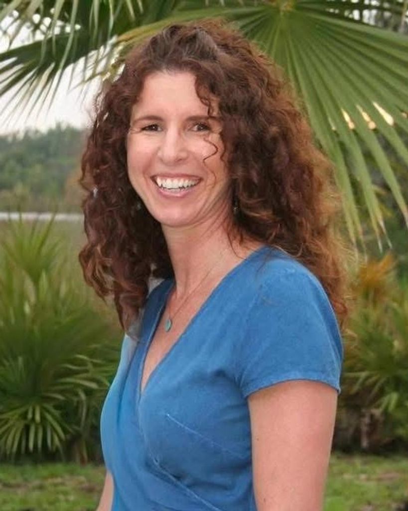 Lisa Monique Jones Hall Profile Photo