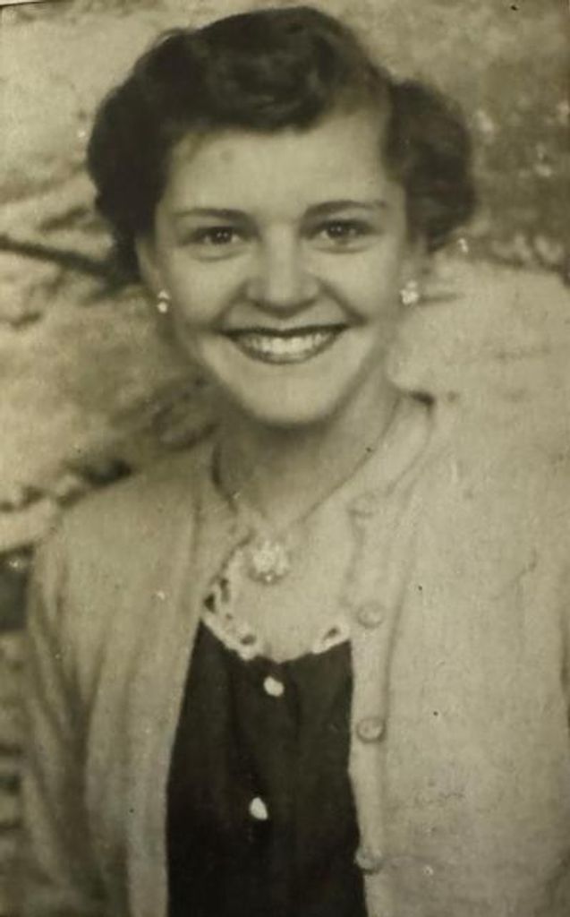 Elsie Kathleen Moore Profile Photo
