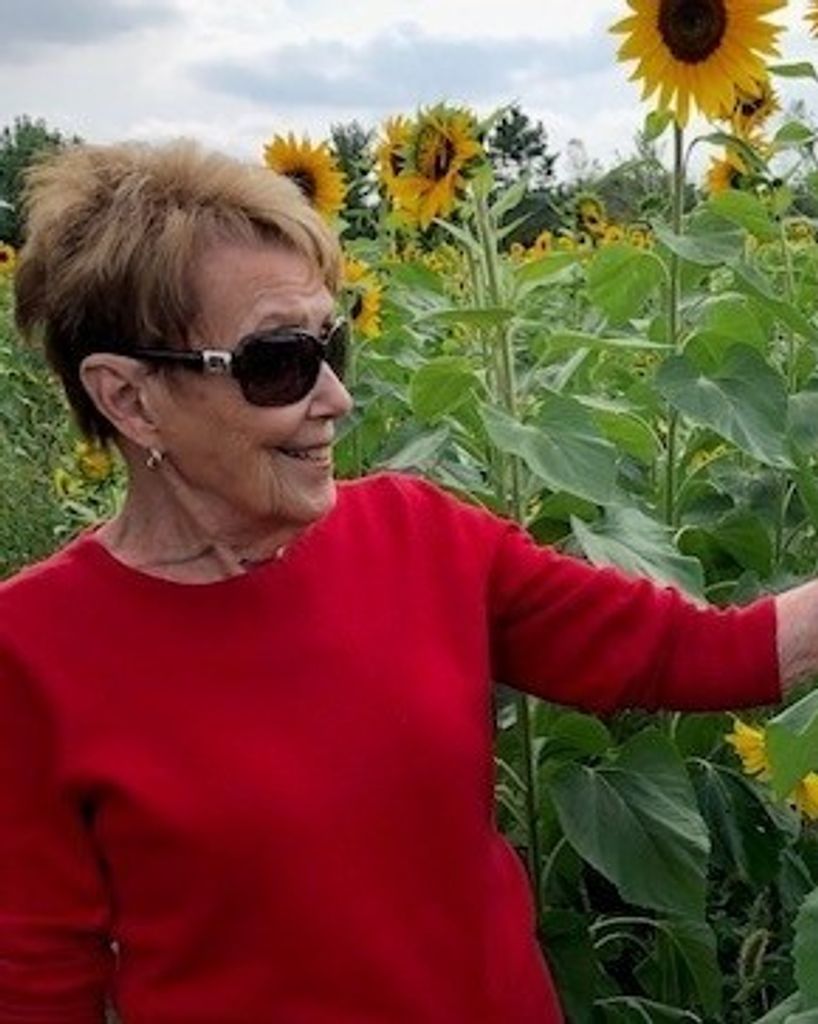 Myra Tovey Profile Photo