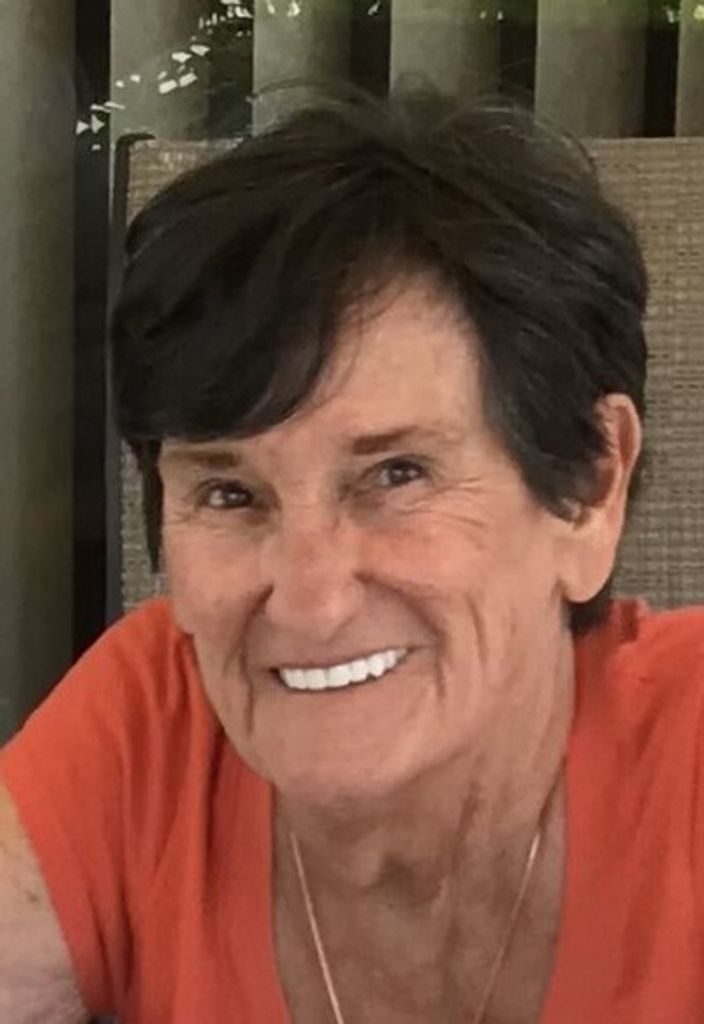 Elaine J Dobrzyniewicz Profile Photo