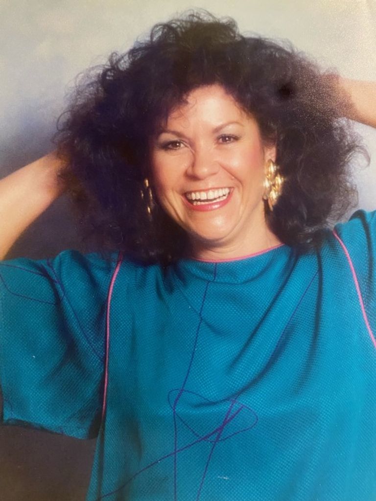 Vickie Ladene (Rhoten)  Roland