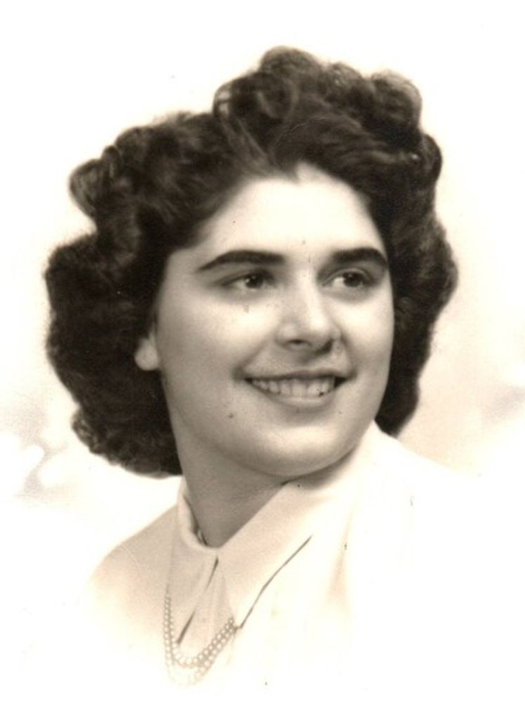 Antoinette Homa Profile Photo