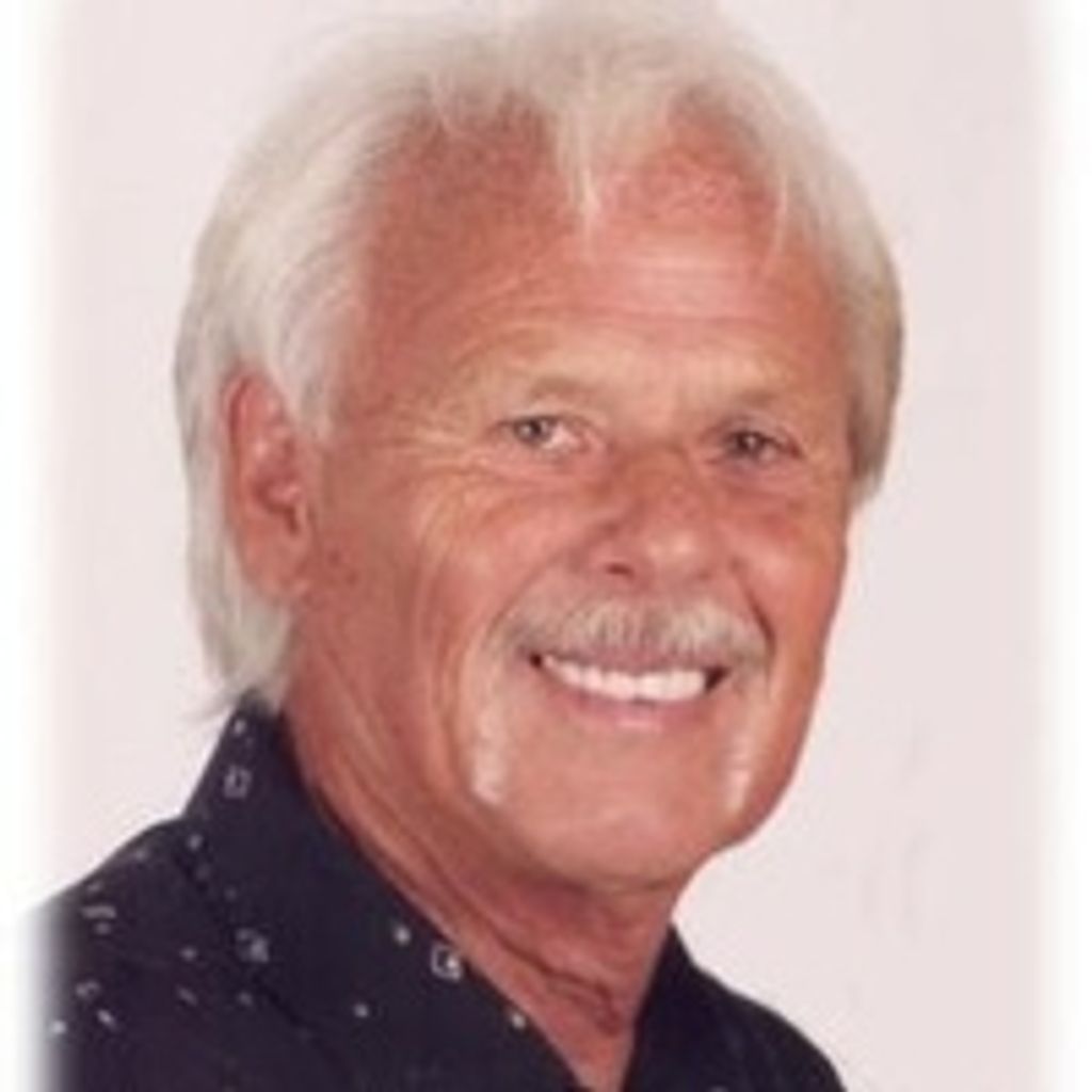 Kenneth Peterson